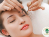 NỮ LÀM NAIL MI