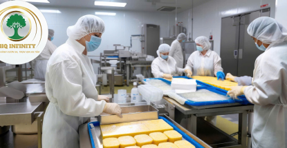NAM NỮ LÀM VIỆC TẠI NHÀ MÁY